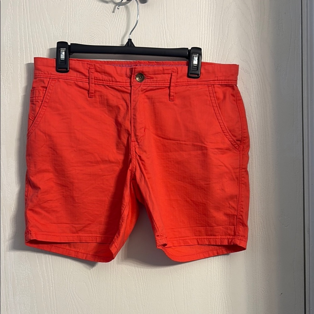 Levi's Bold Coral Women's Bermudas